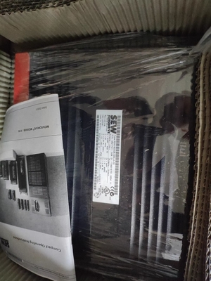 Sew MDX61B0011-5A3-4-00 NO:827732X inverter